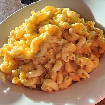 Che'yla's Southern Cuisine - Mac and Cheese - Soul Food Near Me - Fairfield, California Che'yla's Southern Cuisine - Mac and Cheese - Soul Food Near Me - Fairfield, California