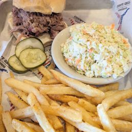 Pulled Pork Sandwich Pulled Pork Sandwich