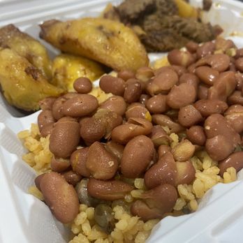 Kinka’s Bakery Cafe - Rice and beans. Plantains and beef stew. - Latin American Near Me - Lutz, Florida Kinka’s Bakery Cafe - Rice and beans. Plantains and beef stew. - Latin American Near Me - Lutz, Florida