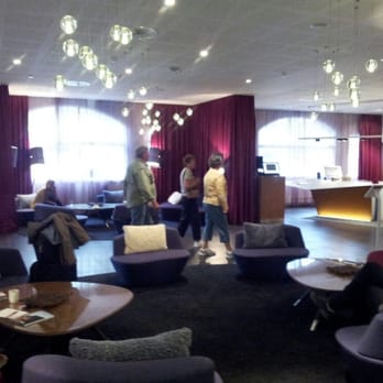 Radisson Blu Royal Hotel - Check in area - Hotels Near Me - Bergen, 12