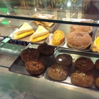 Pastelaria Continental - Food Near Me - Lisbon, 11