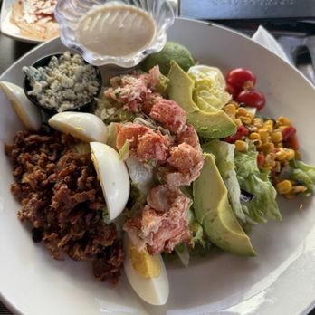 Celebration Town Tavern - Cape Cobb Salad - Pubs Near Me - Celebration, Florida