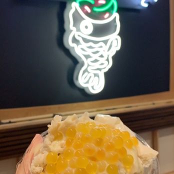Bobo's Ribbon Ice - Banana Ribbon ice with passion fruit popping boba - Ice Cream & Frozen Yogurt Near Me - Fayetteville, Arkansas