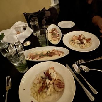 Vic's On the River - Seafood Near Me - Savannah, Georgia