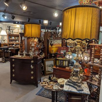 Rabbit Creek Market - Finders Keepers by Tiffany - Home Decor Near Me - Tallahassee, Florida Rabbit Creek Market - Finders Keepers by Tiffany - Home Decor Near Me - Tallahassee, Florida