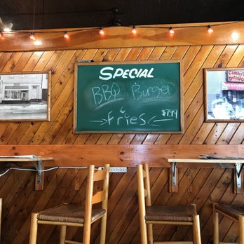 Cambridge Deli & Grill - Look out for specials - Delis Near Me - Cambridge, Massachusetts