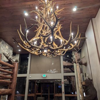 The Lodge At Jackson Hole - Entry way - Hotels Near Me - Jackson, Wyoming The Lodge At Jackson Hole - Entry way - Hotels Near Me - Jackson, Wyoming