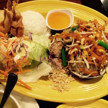 Cha Thai Restaurant - Pad Thai plate - about $10 - Thai Near Me - Orange, California