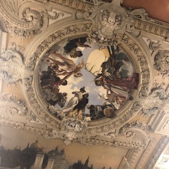 Le Train Bleu - Beautiful ceilings - French Near Me - Paris, 75 Le Train Bleu - Beautiful ceilings - French Near Me - Paris, 75