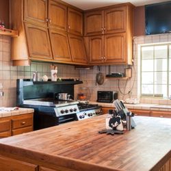 Riata Ranch International - Kitchen