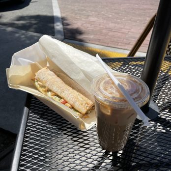 Paris Baguette - Sandwich and latte - Bakeries Near Me - Sunnyvale, California Paris Baguette - Sandwich and latte - Bakeries Near Me - Sunnyvale, California