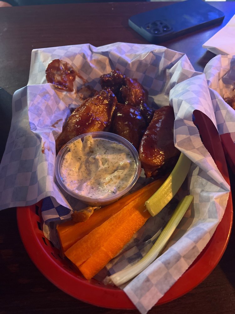 LINCOLN HIGHWAY TAVERN 41 Photos & 132 Reviews 1943 Harrison Dr