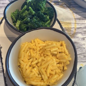Margaritaville Beach Hotel Jacksonville Beach - mac and cheese - Hotels Near Me - Jacksonville Beach, Florida Margaritaville Beach Hotel Jacksonville Beach - mac and cheese - Hotels Near Me - Jacksonville Beach, Florida