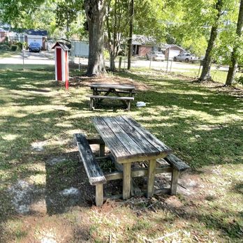 Mauvilla Park - Picnic Tables - Parks Near Me - Mobile, Alabama