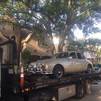 510 Bar - a car on the back of a flatbed tow truck - Pubs Near Me - Houston, Texas 510 Bar - a car on the back of a flatbed tow truck - Pubs Near Me - Houston, Texas