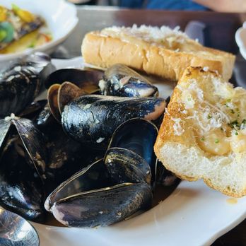 Pillar - Mussels - New American Near Me - Dallas, Texas Pillar - Mussels - New American Near Me - Dallas, Texas