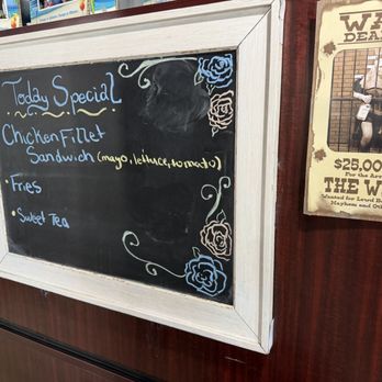 Gwen's Cafe And Catering - Daily specials - Cafes Near Me - Hallsboro, North Carolina Gwen's Cafe And Catering - Daily specials - Cafes Near Me - Hallsboro, North Carolina