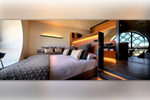 Cava & Hotel Mastinell by null