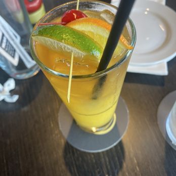 Hard Rock Cafe - Mai Tai - Burgers Near Me - Honolulu, Hawaii