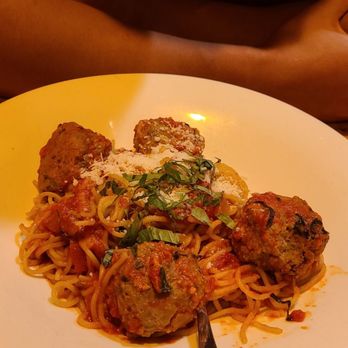 M'tucci's Moderno - Spaghetti and meatballs - Italian Near Me - Rio Rancho, New Mexico M'tucci's Moderno - Spaghetti and meatballs - Italian Near Me - Rio Rancho, New Mexico