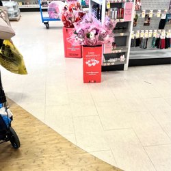 Walgreens - Fresh Flowers? Alright Now.