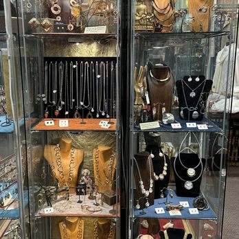 Silk Moon - Shoe Stores Near Me - Sebastopol, California Silk Moon - Shoe Stores Near Me - Sebastopol, California
