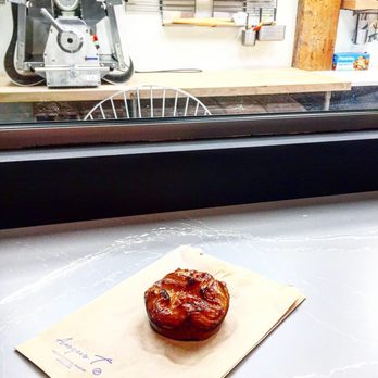 Angus T - Kougin amann - Cafes Near Me - Vancouver, British Columbia