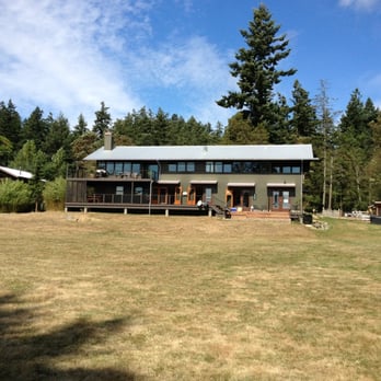 Pebble Cove Farm - The suites are on the ground floor and the private residence is the top floor. - Bed & Breakfast Near Me - Orcas Island, Washington