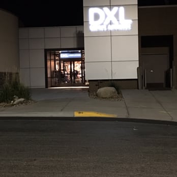 DXL - Outside - Shoe Stores Near Me - Minnetonka, Minnesota DXL - Outside - Shoe Stores Near Me - Minnetonka, Minnesota