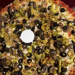 Canton Deluxe Thin Pizza (Sausage/Pepperoni/Mushrooms/Onions/Black Olives/Green Olives/Green Bell Peppers/Hot Italian Peppers)
