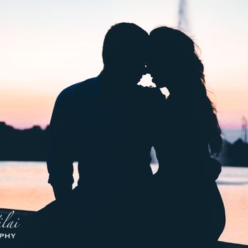 Alexis Vilai Photography - #silhouette #lakeavalon #lewisvilletexas #eveningshoot #beautifulsunset - Session Photography Near Me - Richardson, Texas
