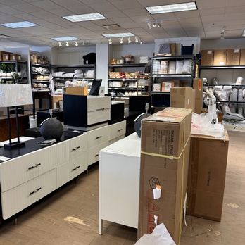 Crate & Barrel - Home Decor Near Me - Jackson Township, New Jersey