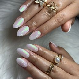 Beautiful Unicorn Chrome Almond Shaped Nails Beautiful Unicorn Chrome Almond Shaped Nails