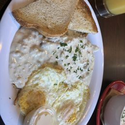Shovel Head- chicken fried steak, eggs and hash Shovel Head- chicken fried steak, eggs and hash