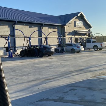 Aqua Blue Car Wash - Lots of places to vacuum and clean inside of vehicle. - Car Wash Near Me - Sugar Hill, Georgia Aqua Blue Car Wash - Lots of places to vacuum and clean inside of vehicle. - Car Wash Near Me - Sugar Hill, Georgia