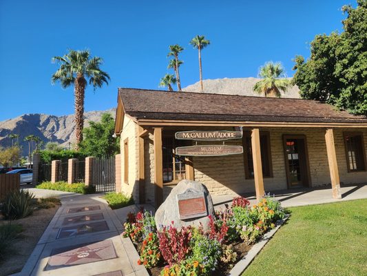 Cornelia White House by null