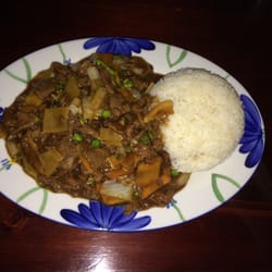 Čínská restaurace Yi Yuan - Hovezi na houbach s bambusovymi vyhonky