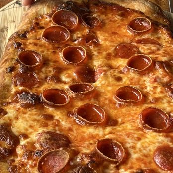Monarch Ocean Pub - Pepperoni flatbread - Gastropubs Near Me - Del Mar, California Monarch Ocean Pub - Pepperoni flatbread - Gastropubs Near Me - Del Mar, California