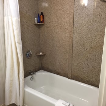 Hilton Garden Inn Hampton Coliseum Central - Shower - Hotels Near Me - Hampton, Virginia Hilton Garden Inn Hampton Coliseum Central - Shower - Hotels Near Me - Hampton, Virginia