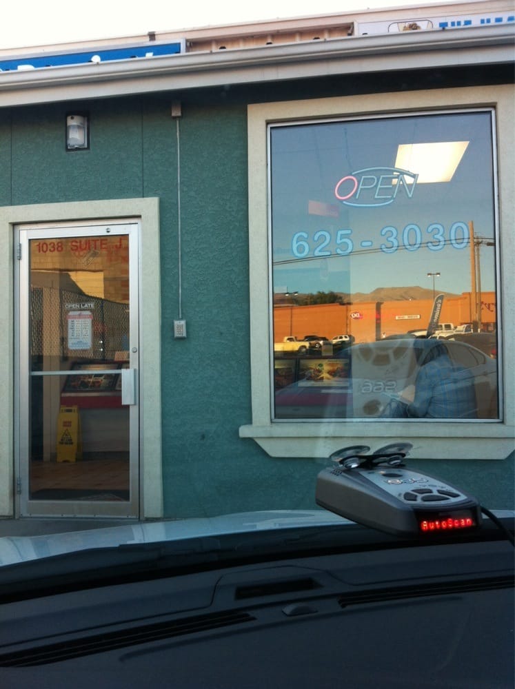 DOMINO’S PIZZA Updated July 2024 17 Reviews 1038 Grass Valley Rd