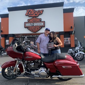 Biggs Harley-Davidson - 2021 Road Glide FLTRX - Motorcycle Dealers Near Me - San Marcos, California Biggs Harley-Davidson - 2021 Road Glide FLTRX - Motorcycle Dealers Near Me - San Marcos, California