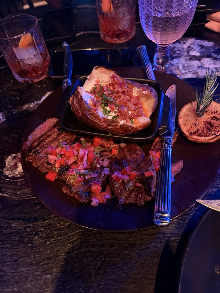 Social spots from Freddy’s Chophouse