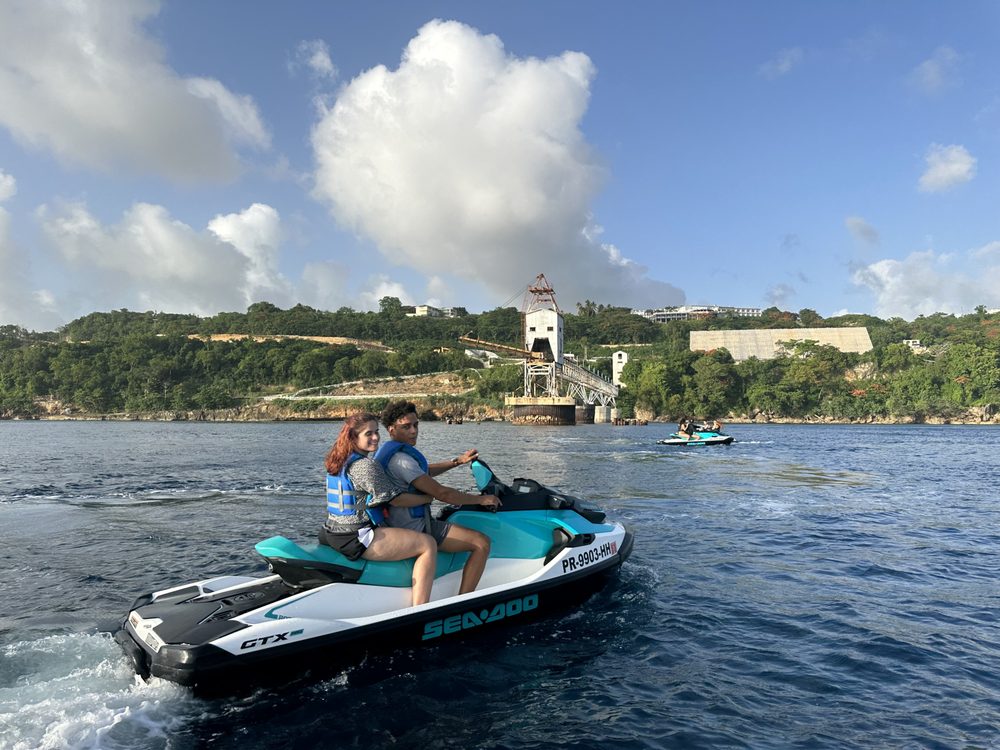 OCEAN WATER SPORT Updated September 2024 52 Photos Paseo Real