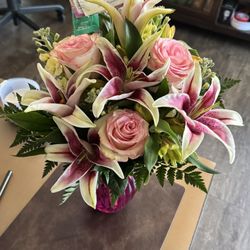 Fancies Flowers & Gifts - Pink Reflections