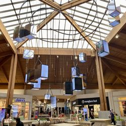 Louis Joliet Mall