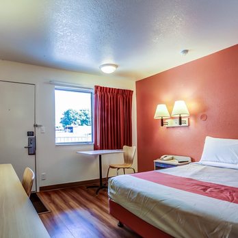 Motel 6 - single - Hotels Near Me - Grants Pass, Oregon Motel 6 - single - Hotels Near Me - Grants Pass, Oregon