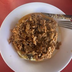 Birrieria El Kora - Sope de birria.