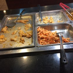 China Inn - Depleted and cold food!!