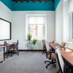 The Landmark - Executive corner window suite- for 6 members