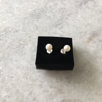 Mie Pearl - My new pearl earrings with silver backings! - Jewelry Near Me - Redondo Beach, California Mie Pearl - My new pearl earrings with silver backings! - Jewelry Near Me - Redondo Beach, California